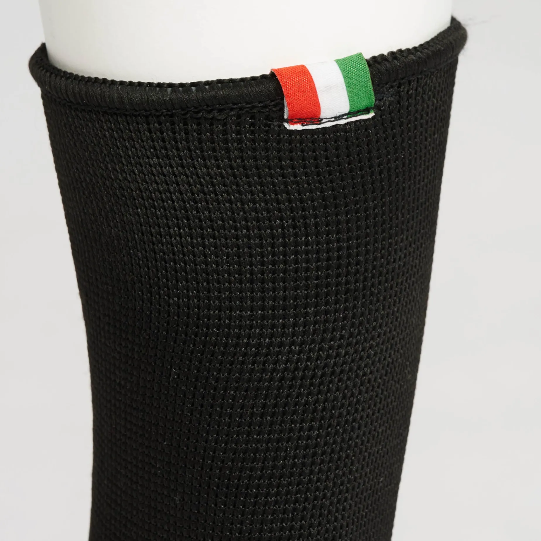 ANKLE GUARDS DNA