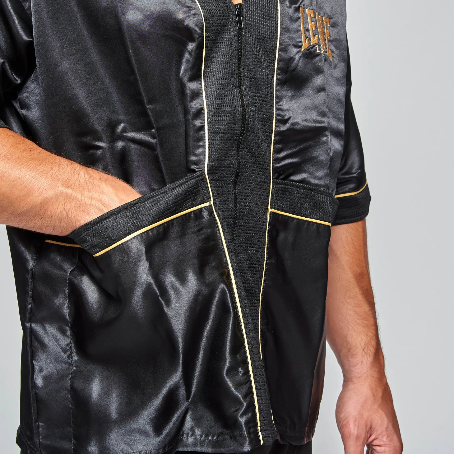 PREMIUM CORNERMAN JACKET