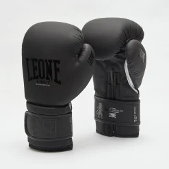 STRIKER BOXING GLOVES