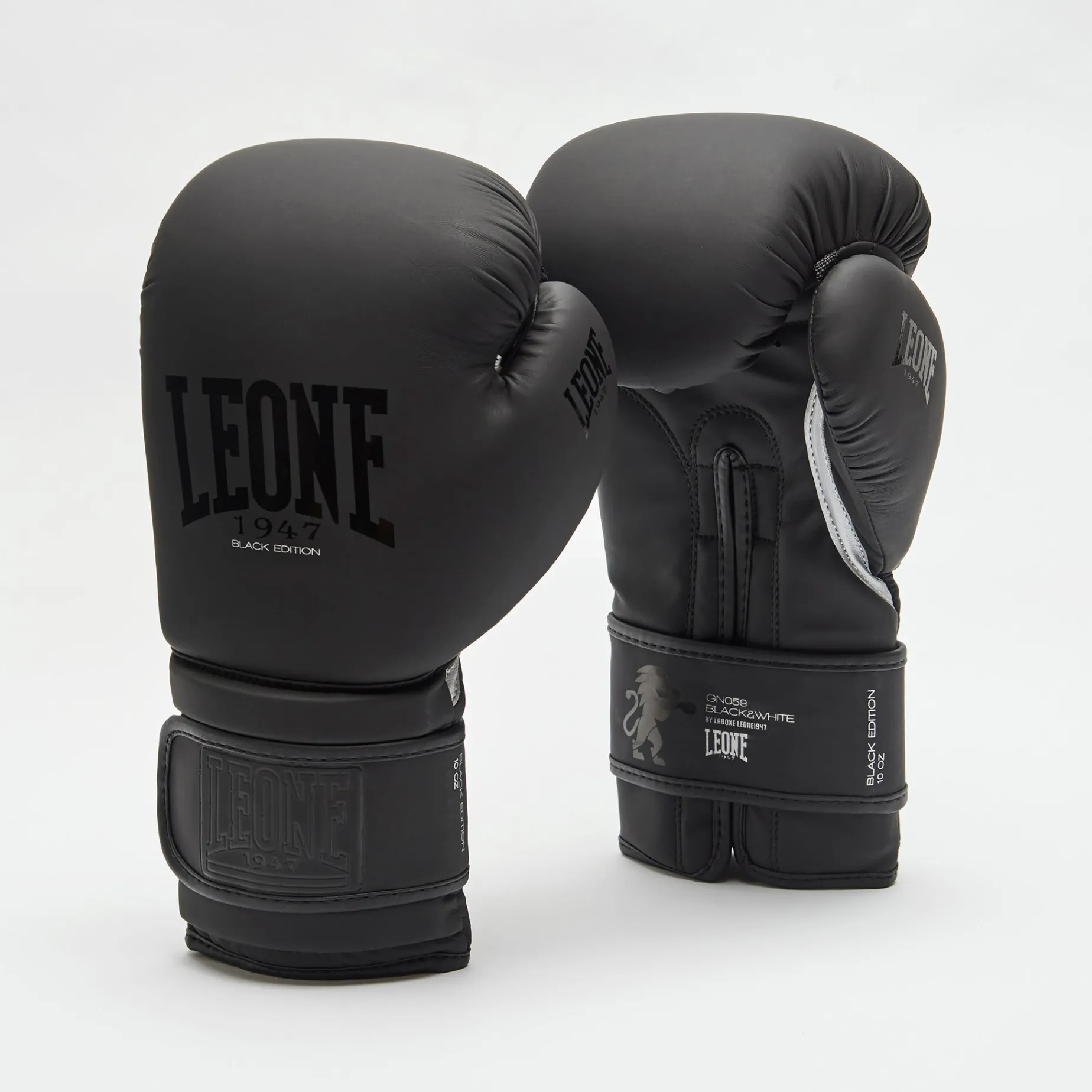 STRIKER BOXING GLOVES